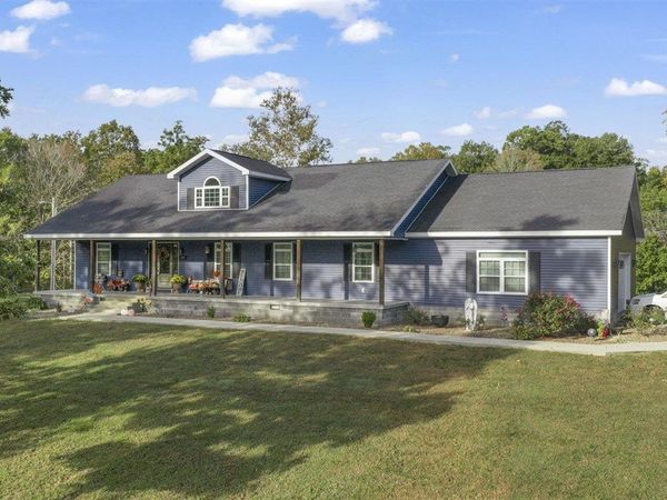 24 Nora Mae Lane, Beechmont, KY 42323