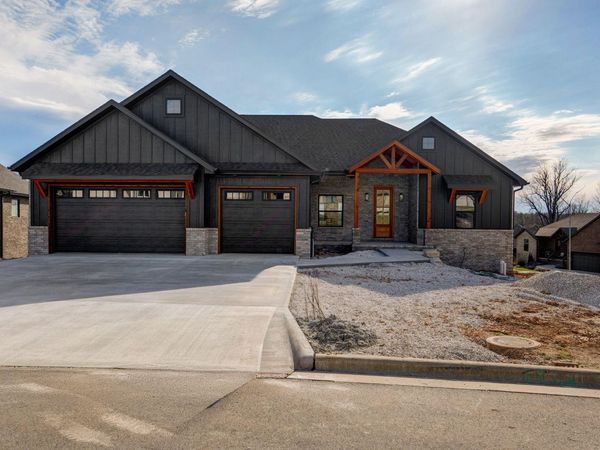 206 N Blarney Court , Nixa, MO 65714