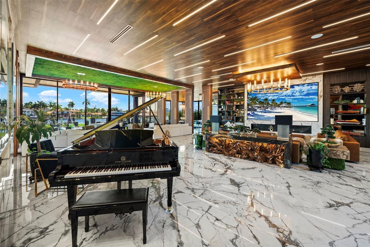 733 Middle River Dr, Fort Lauderdale, FL 33304 Photo