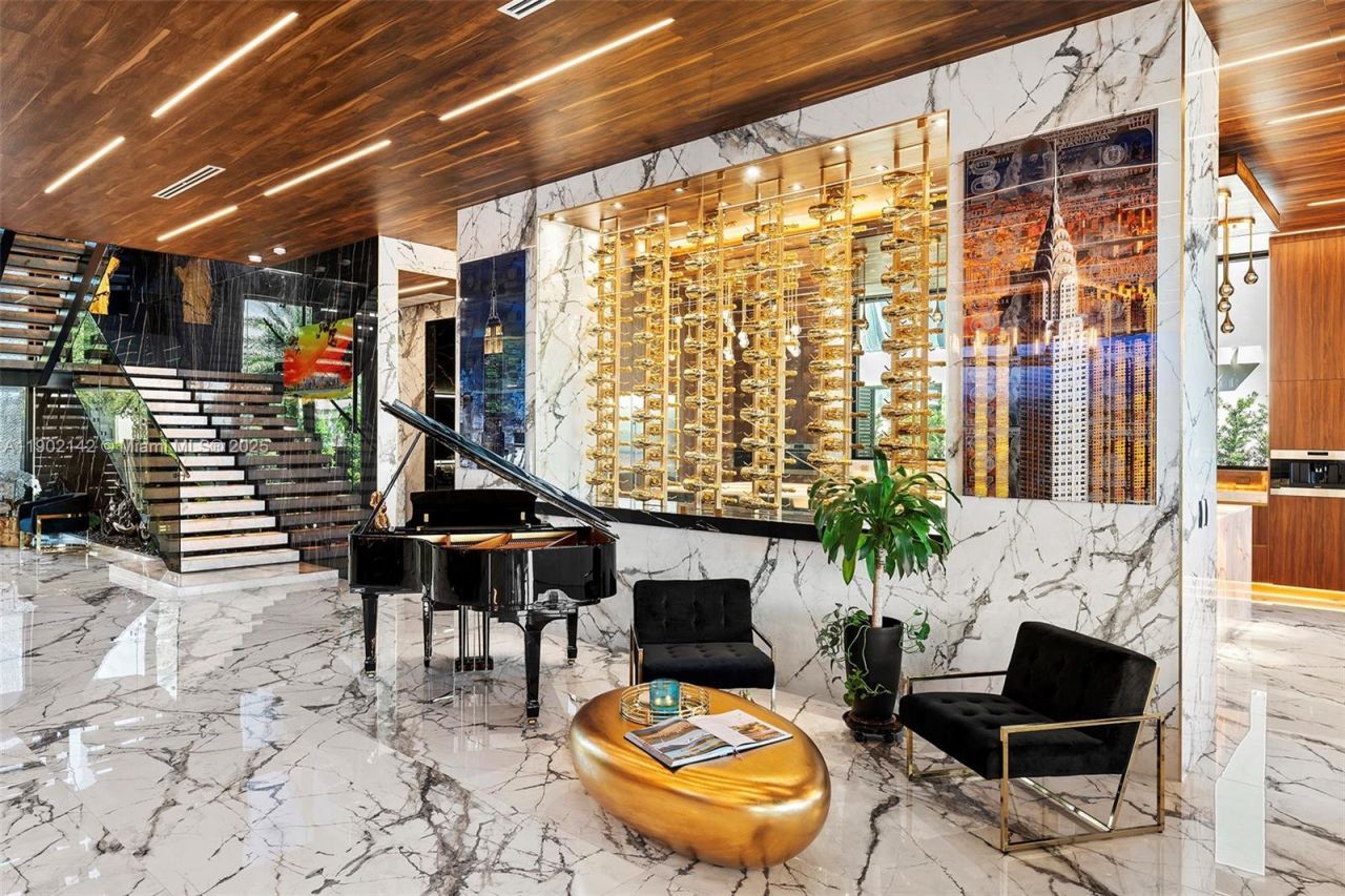 733 Middle River Dr, Fort Lauderdale, FL 33304 Photo