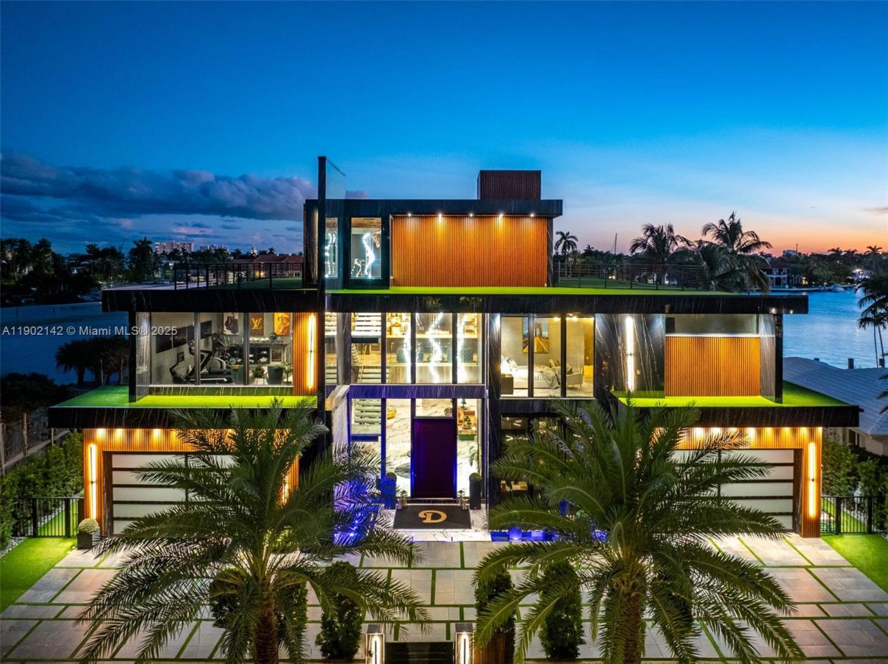 733 Middle River Dr, Fort Lauderdale, FL 33304 Photo