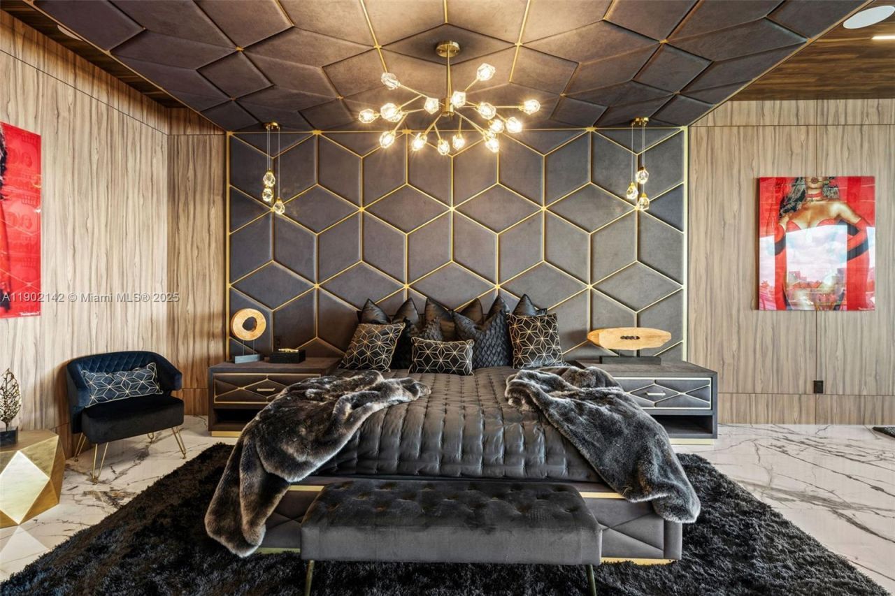 733 Middle River Dr, Fort Lauderdale, FL 33304 Photo