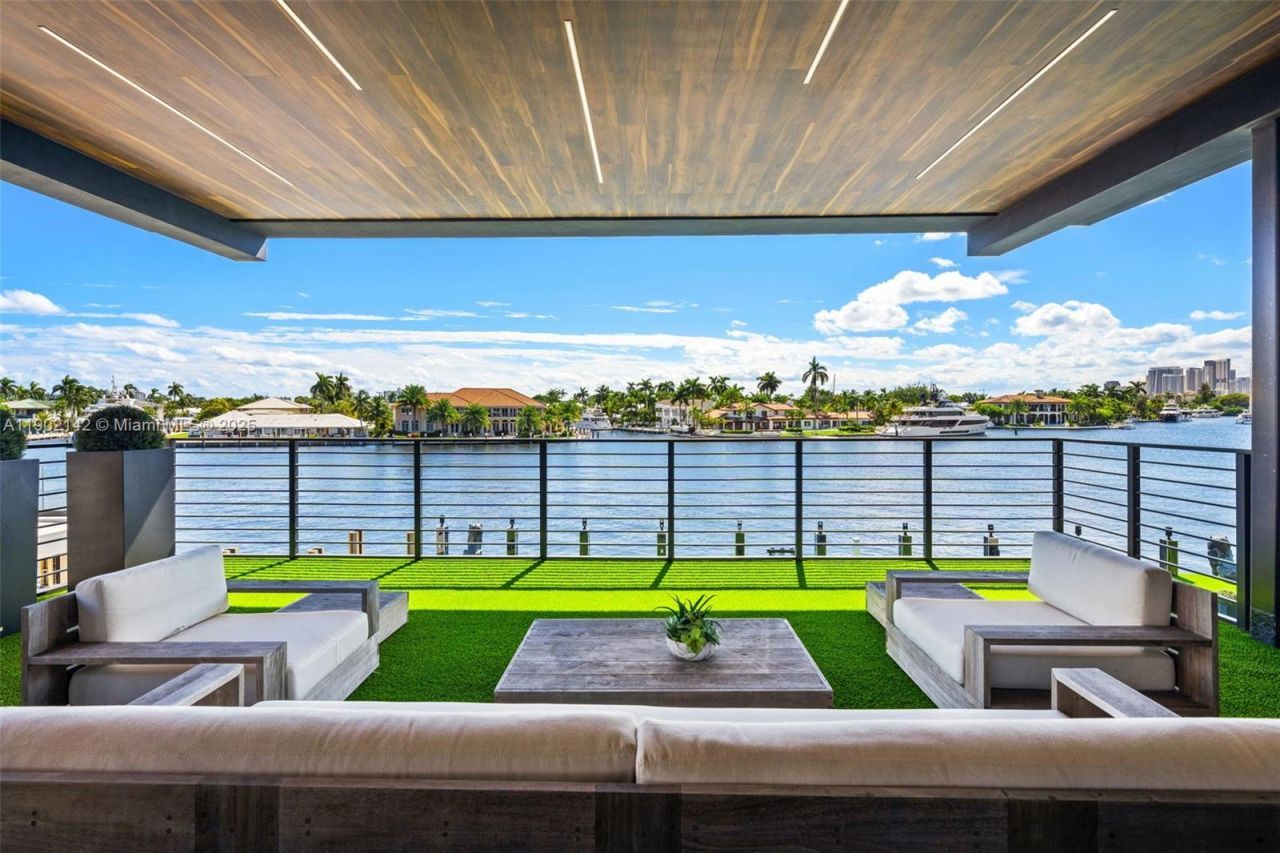 733 Middle River Dr, Fort Lauderdale, FL 33304 Photo