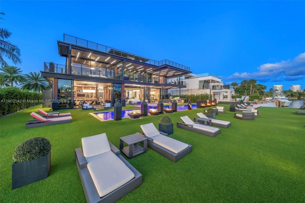 733 Middle River Dr, Fort Lauderdale, FL 33304 Photo