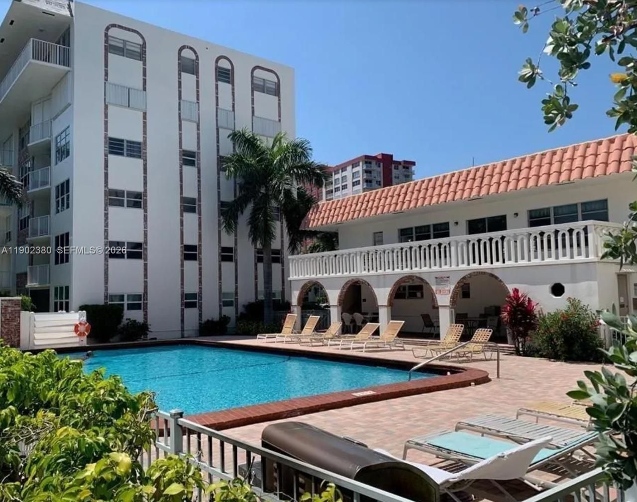 3181 S Ocean Dr, Unit 306, Hallandale Beach, FL 33009 Photo