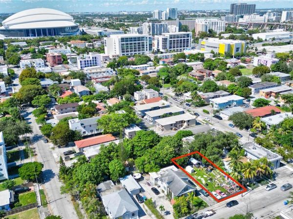 428 NW 10th Ave, Miami, FL 33128