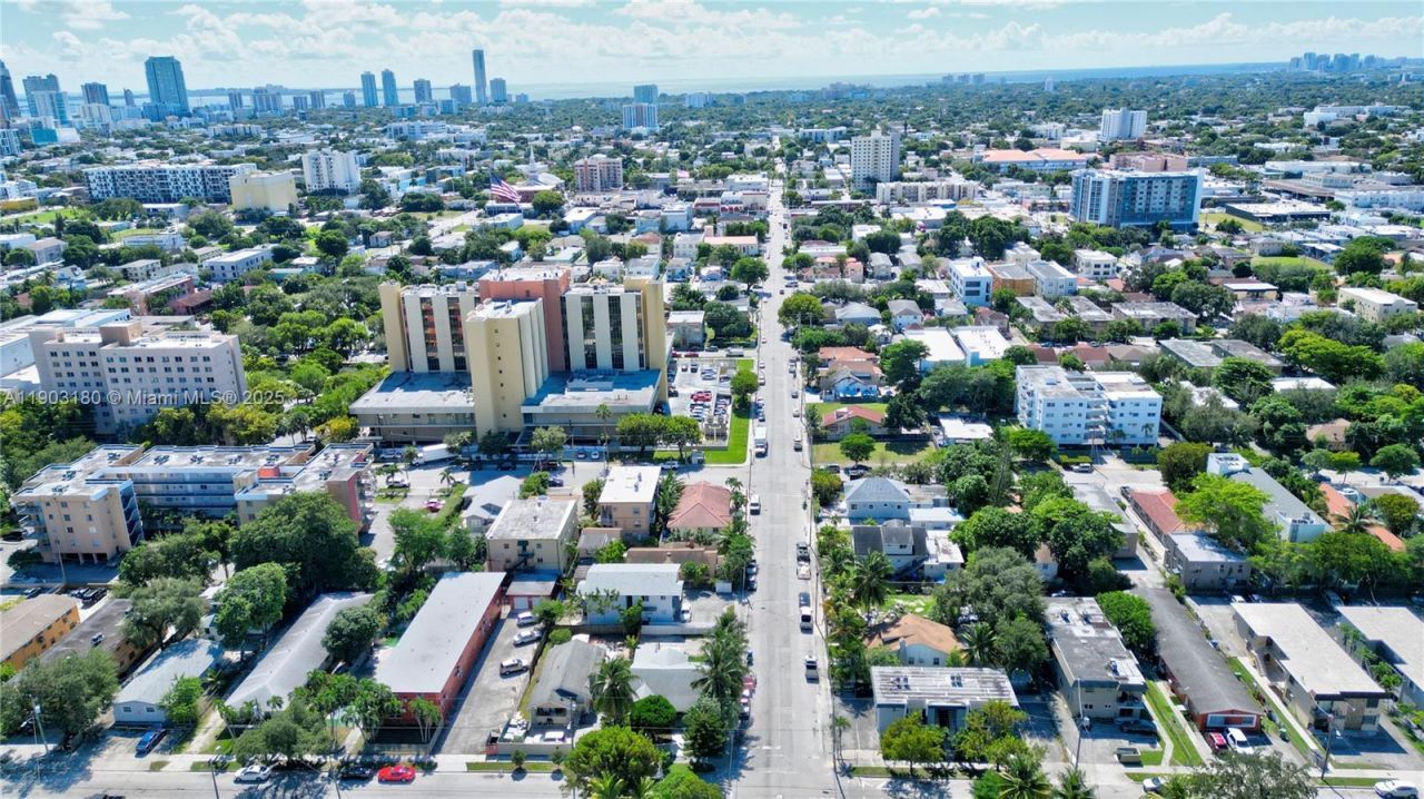 428 NW 10th Ave, Miami, FL 33128 Photo