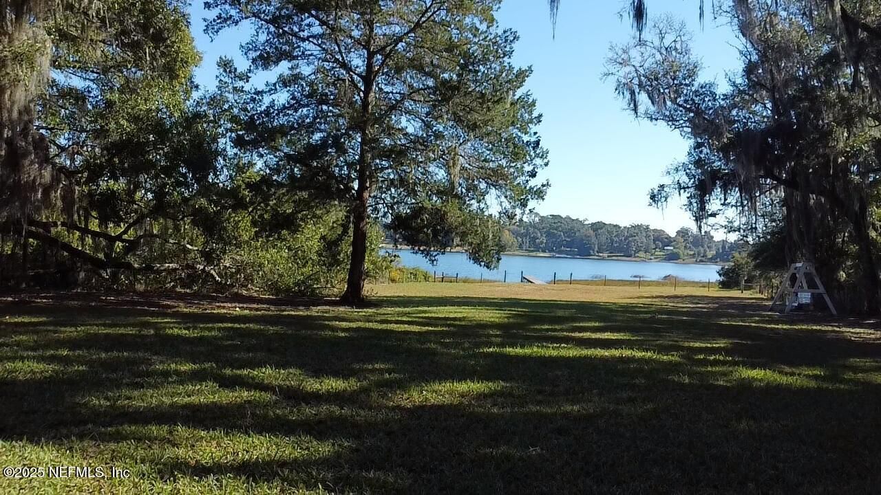 116 N Francis Street, Interlachen, FL 32148 Photo