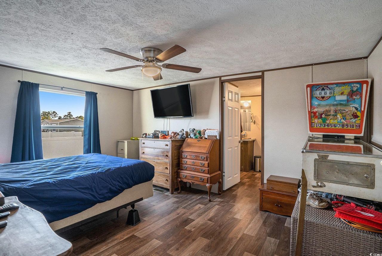 373 Hangar Ct. Photo 26