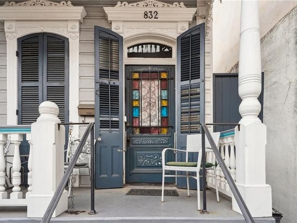 830 ST PETER Street, New Orleans, LA 70116