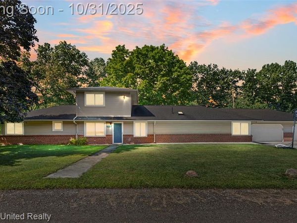 617 Shaw Court, Milford Twp, MI 48380