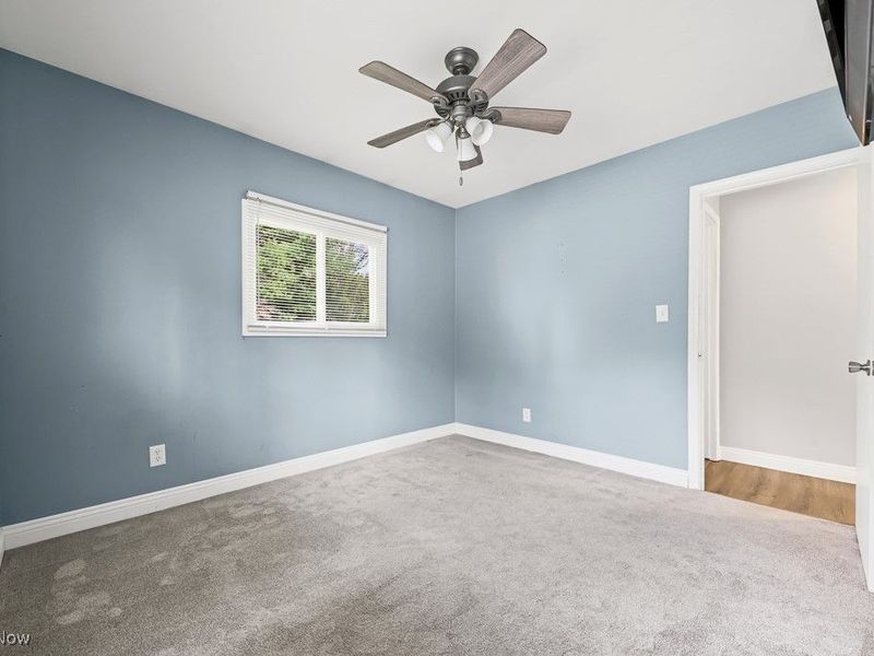 549 Linwood Drive, Alliance, OH 44601 Photo 12