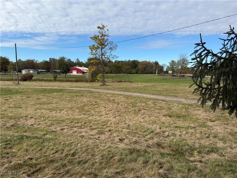 1657 Ridge Road, Vienna, OH 44473 Photo 5