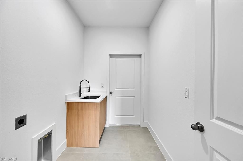 3805 E 8th St, Lehigh Acres, FL 33972 Photo