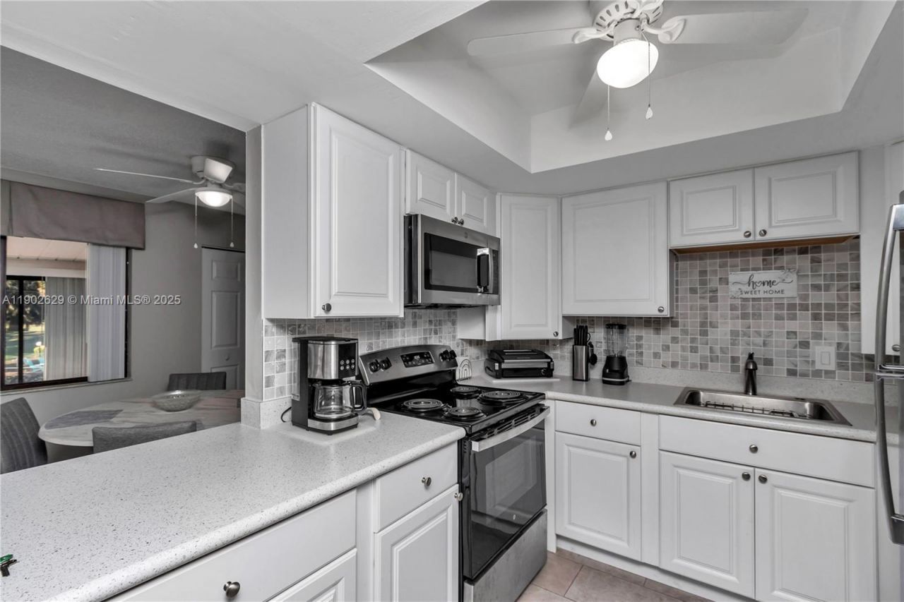 737 Midway Dr, Unit B, Ocala, FL 34472 Photo