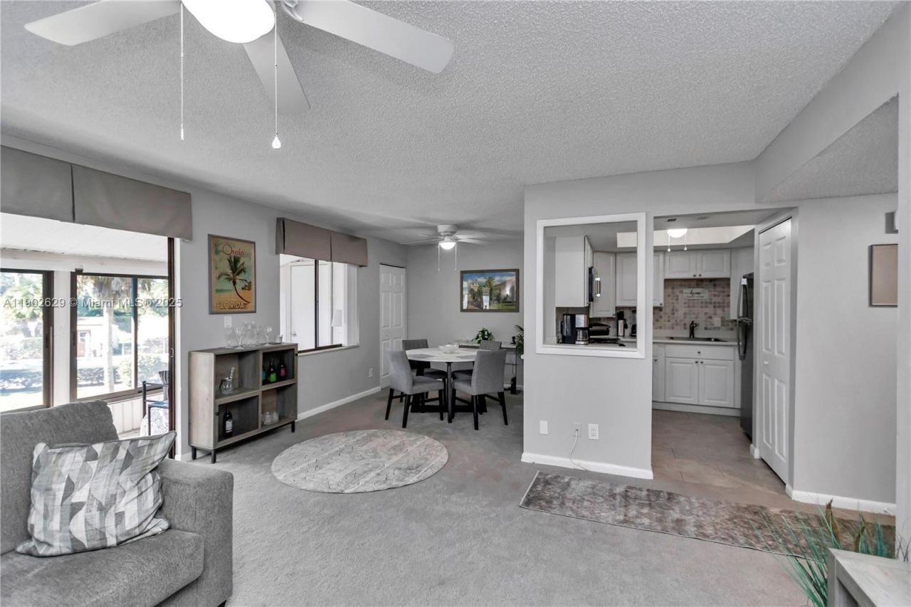 737 Midway Dr, Unit B, Ocala, FL 34472 Photo