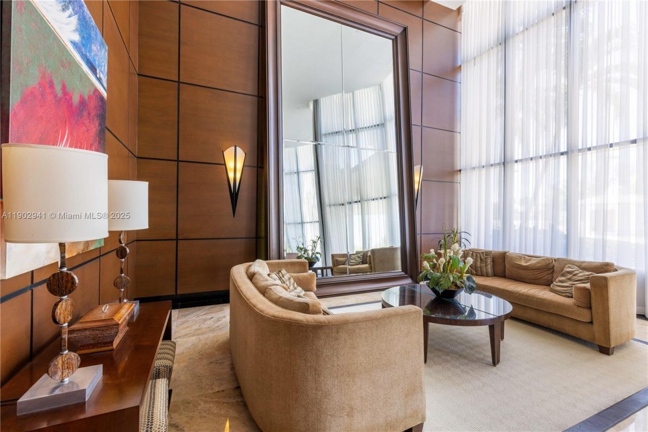 300 Three Islands Blvd, Unit PH2A, Hallandale Beach, FL 33009 Photo