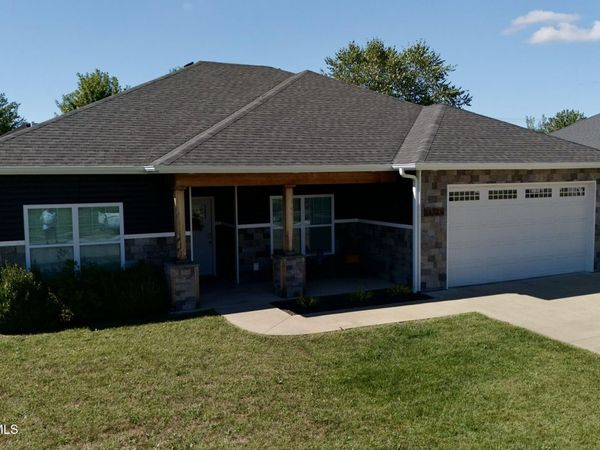 14329 MONARCH DRIVE, Hallsville, MO 65255
