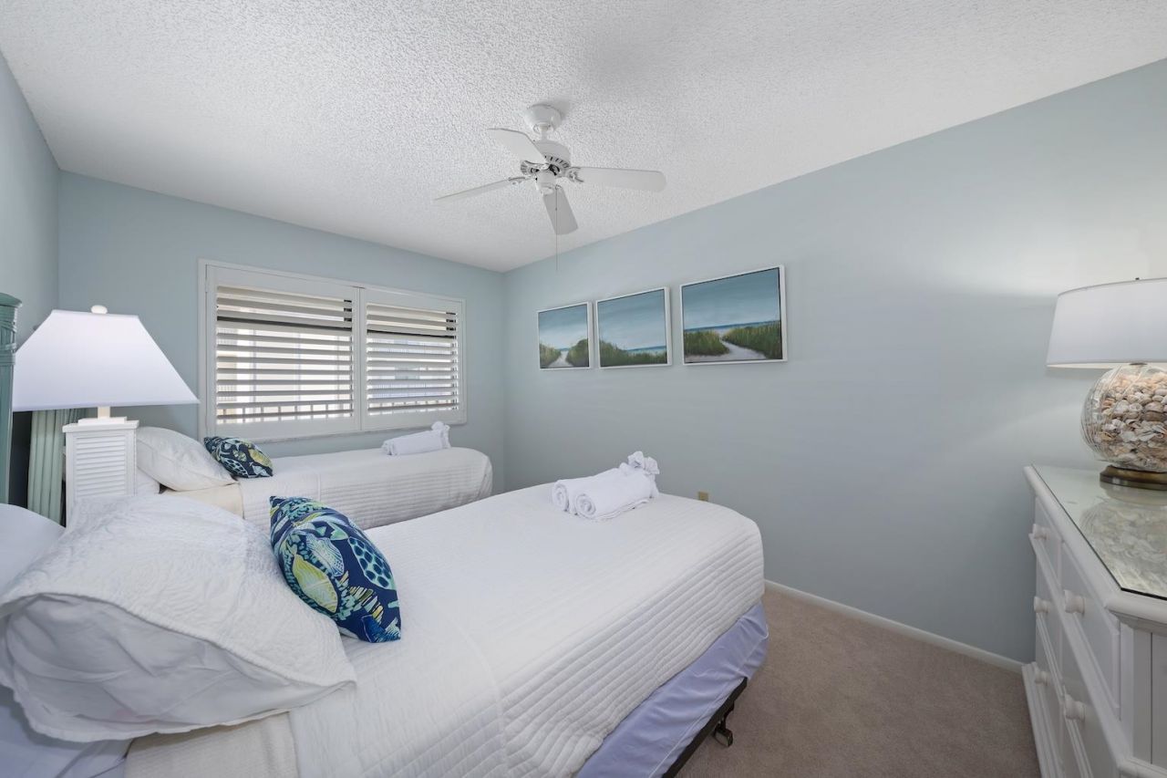 2721 W Gulf Dr, Unit 213, Sanibel, FL 33957 Photo