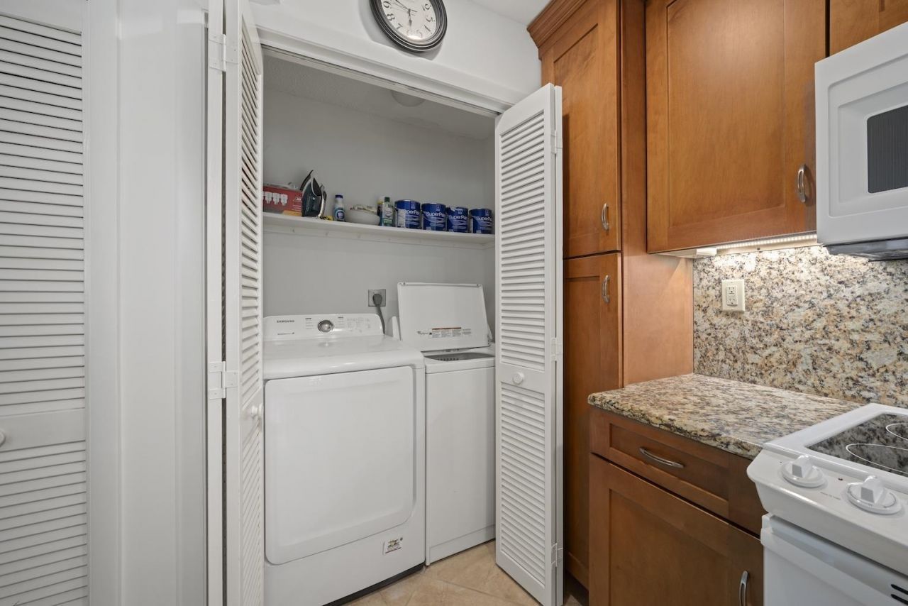 2721 W Gulf Dr, Unit 213, Sanibel, FL 33957 Photo