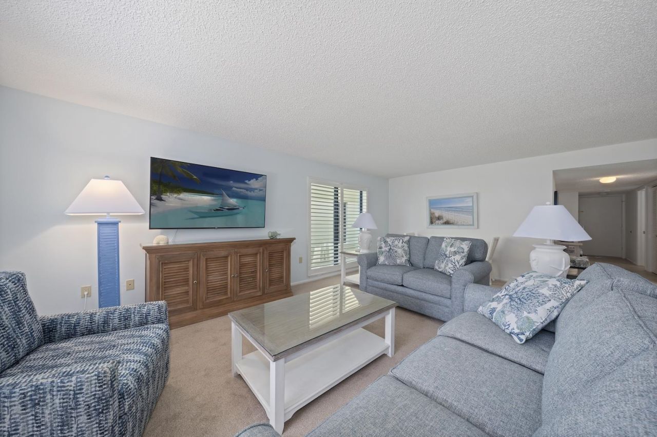 2721 W Gulf Dr, Unit 213, Sanibel, FL 33957 Photo