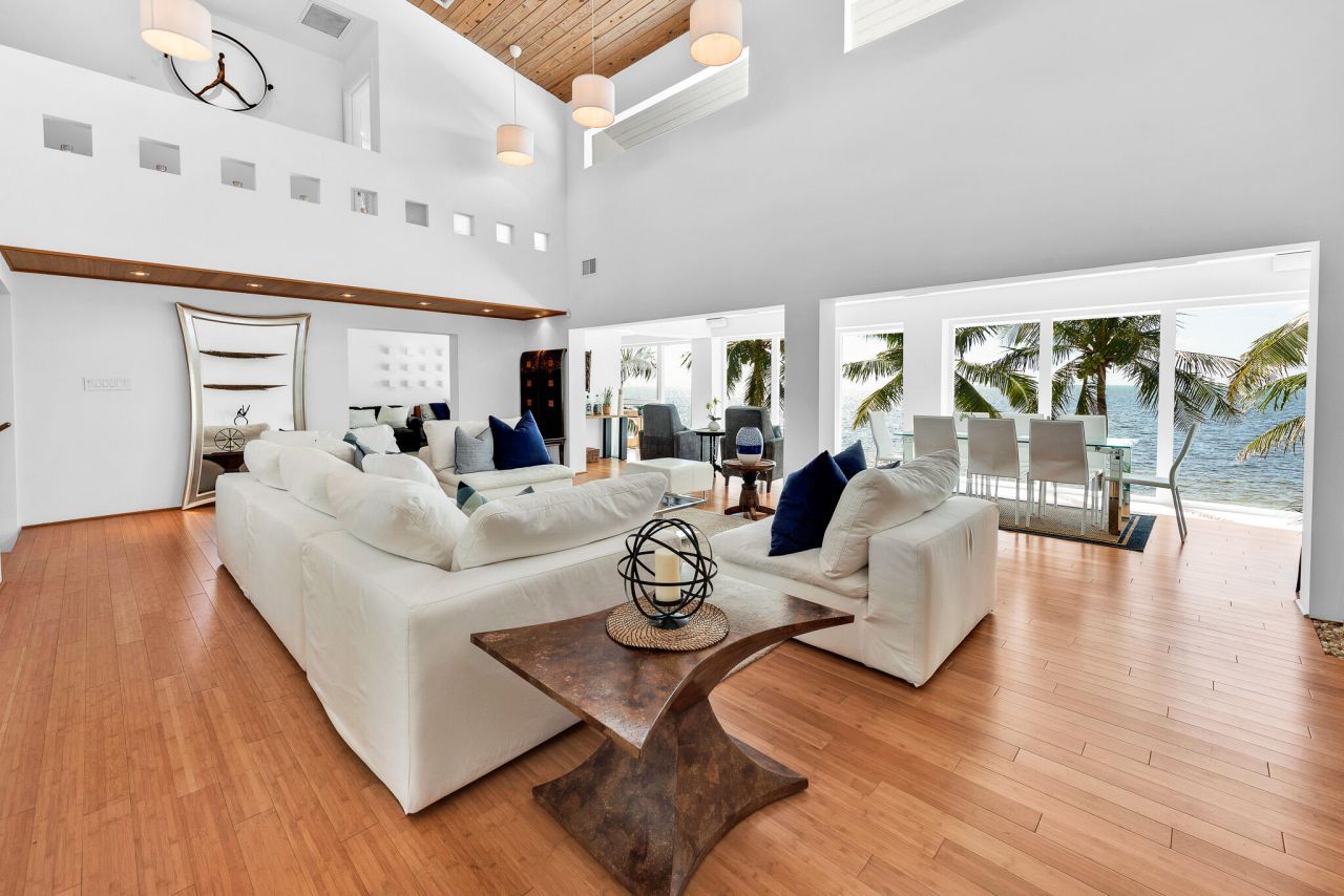 60 Ocean Front Drive, Key Largo, FL 33037 Photo