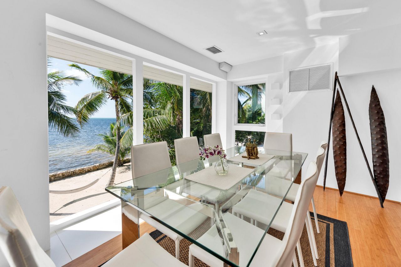 60 Ocean Front Drive, Key Largo, FL 33037 Photo