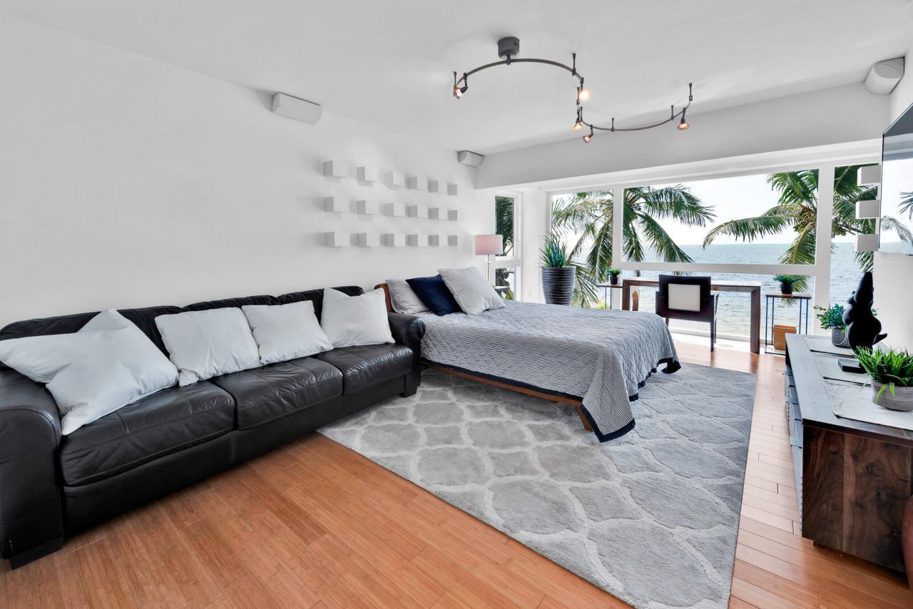 60 Ocean Front Drive, Key Largo, FL 33037 Photo