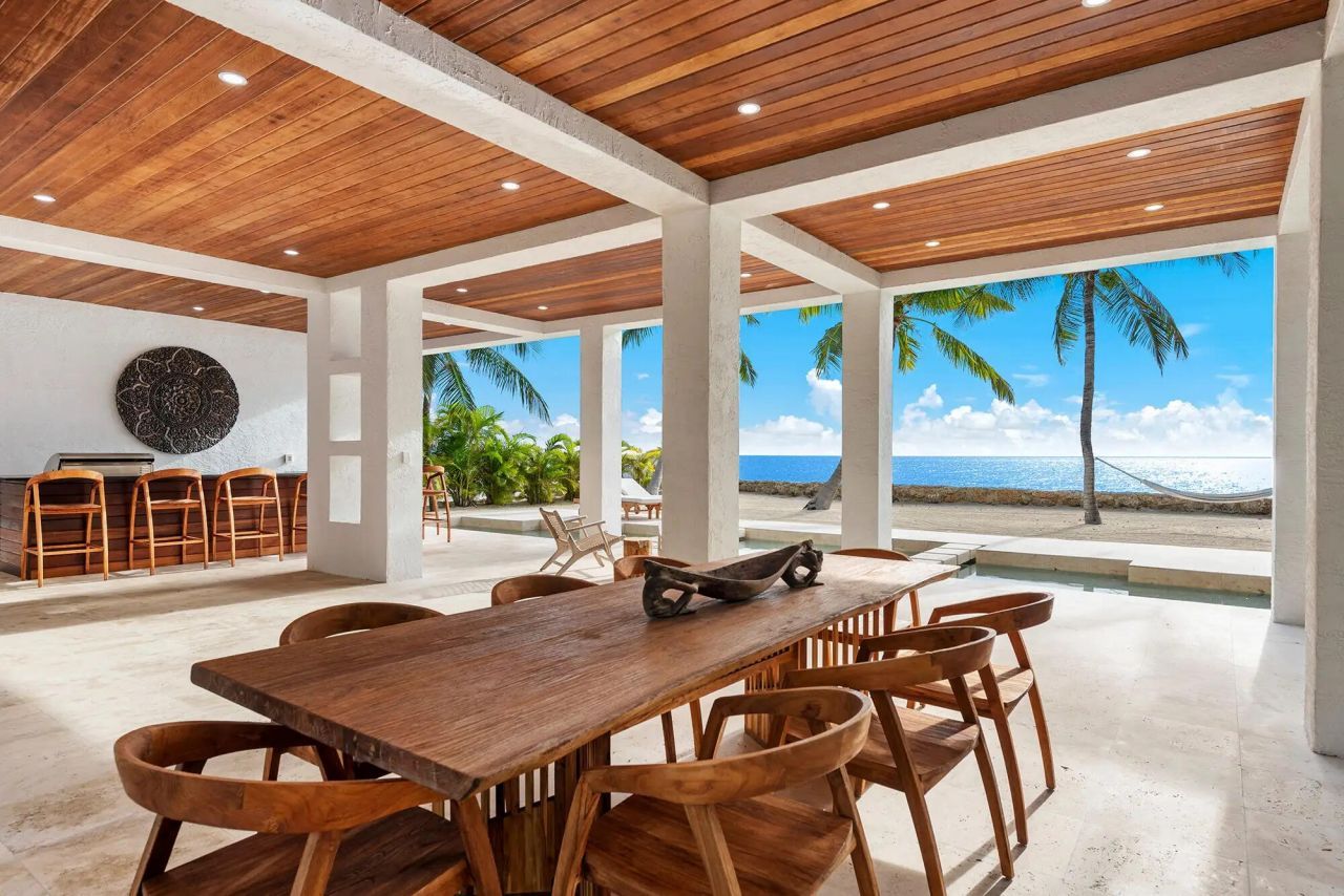 60 Ocean Front Drive, Key Largo, FL 33037 Photo