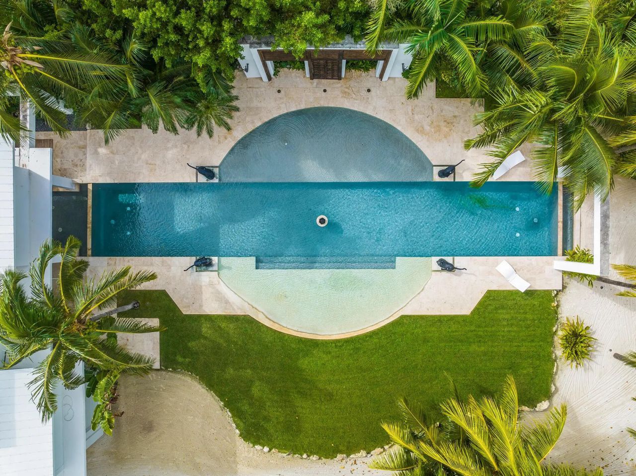 60 Ocean Front Drive, Key Largo, FL 33037 Photo