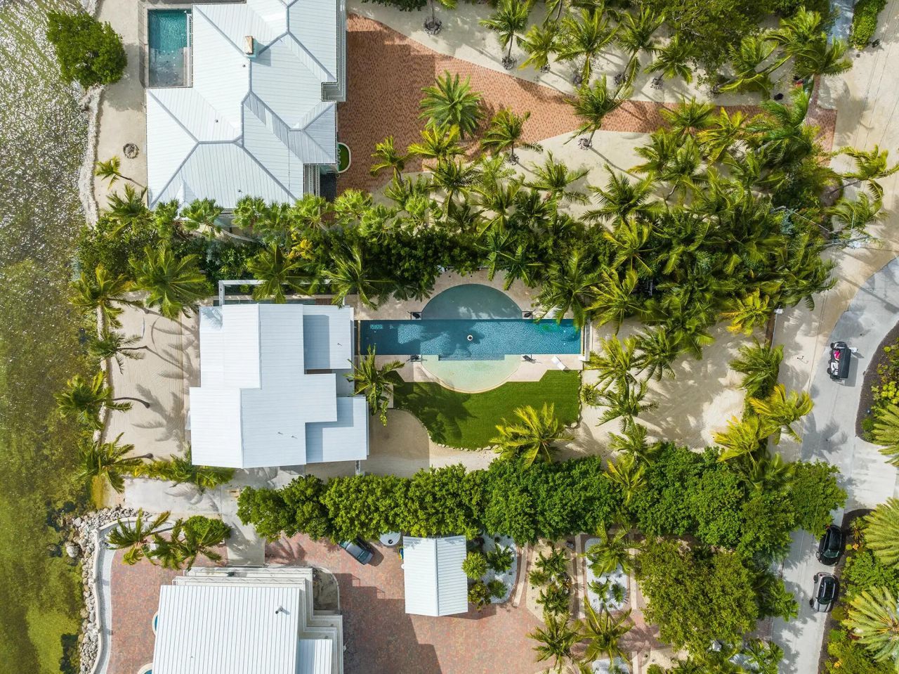 60 Ocean Front Drive, Key Largo, FL 33037 Photo