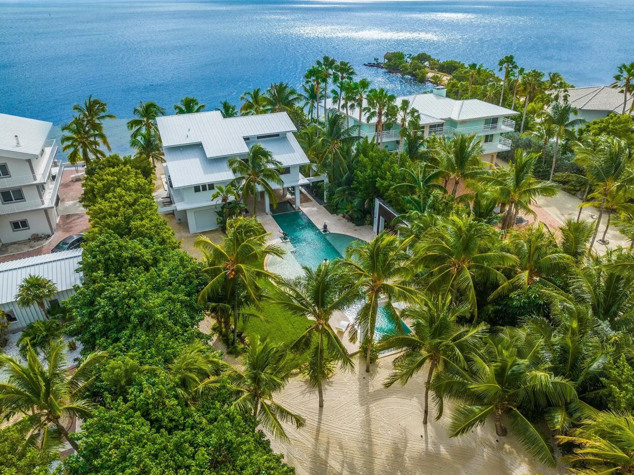 60 Ocean Front Drive, Key Largo, FL 33037 Photo