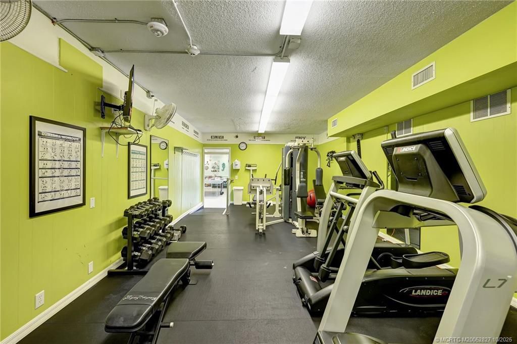 551 Nettles Boulevard, Jensen Beach, FL 34957 Photo