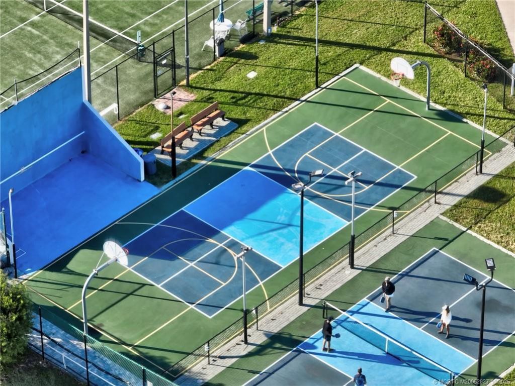 551 Nettles Boulevard, Jensen Beach, FL 34957 Photo