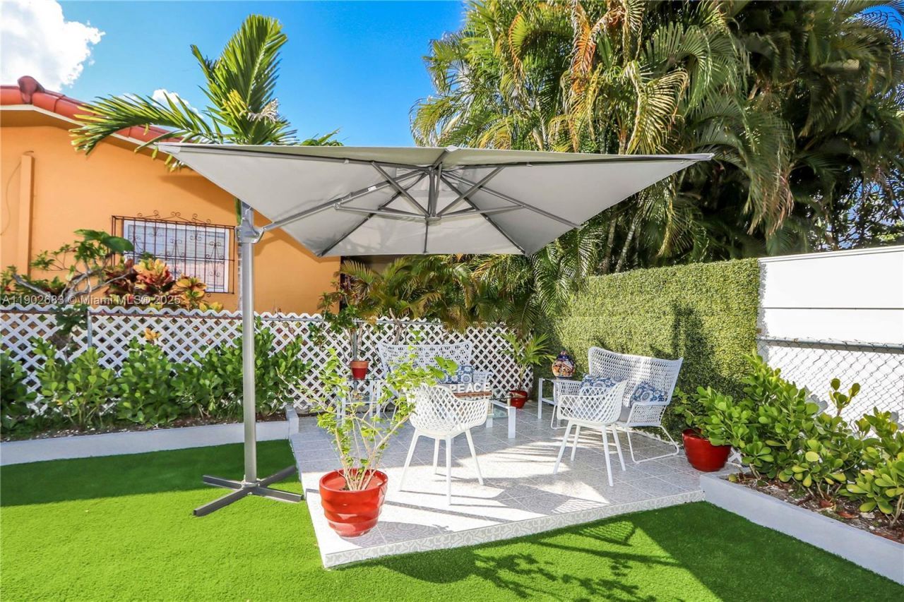 1030 SW 10th Ave, Miami, FL 33130 Photo