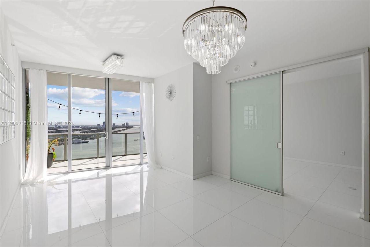 1100 Biscayne Blvd, Unit 3303, Miami, FL 33132 Photo