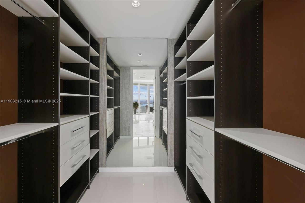 1100 Biscayne Blvd, Unit 3303, Miami, FL 33132 Photo