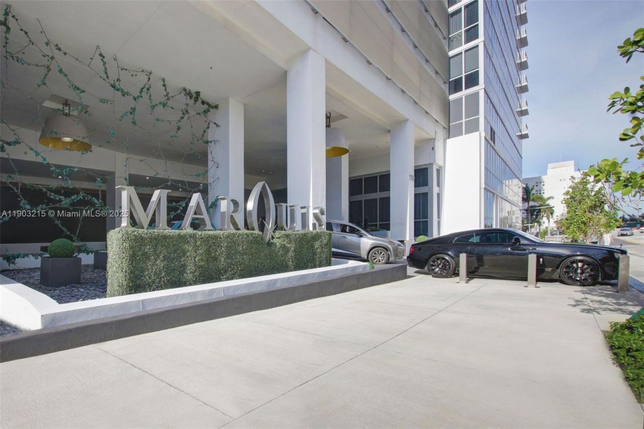 1100 Biscayne Blvd, Unit 3303, Miami, FL 33132 Photo