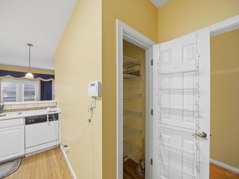 943 Weninger Circle, Cincinnati, OH 45203 Photo 19