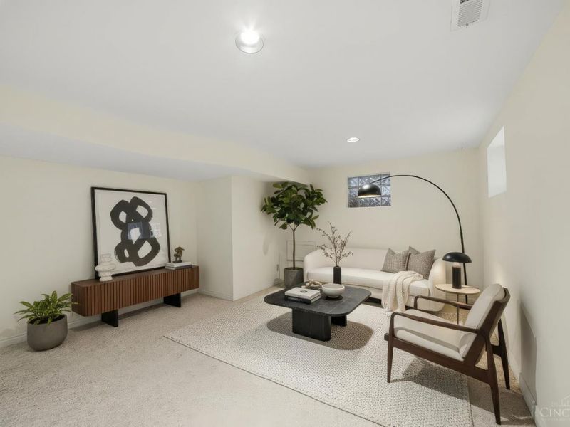 943 Weninger Circle, Cincinnati, OH 45203 Photo 32