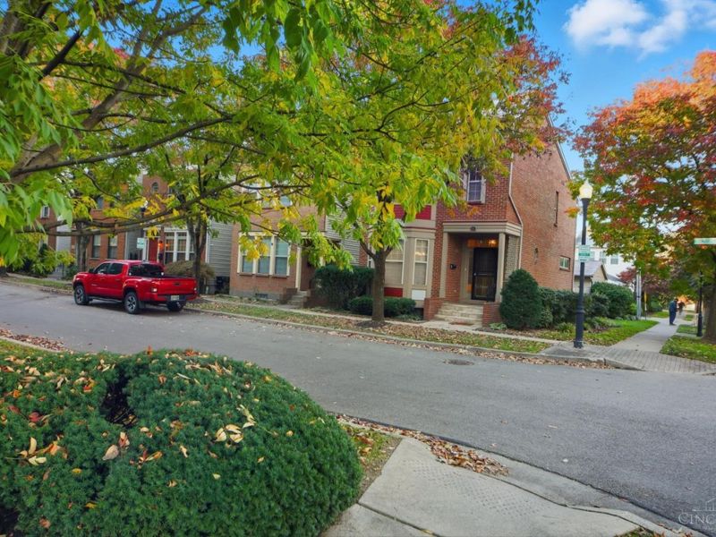 943 Weninger Circle, Cincinnati, OH 45203 Photo 5