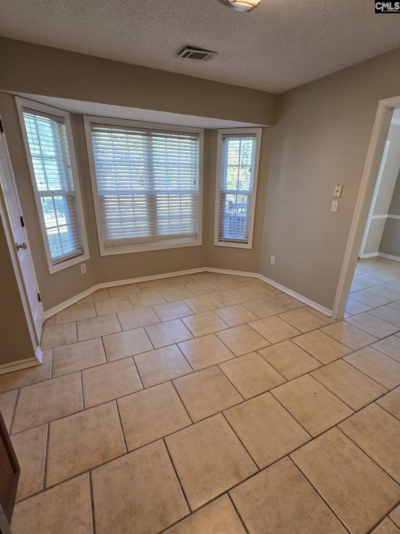 208 Grinders Mill Road Photo 14