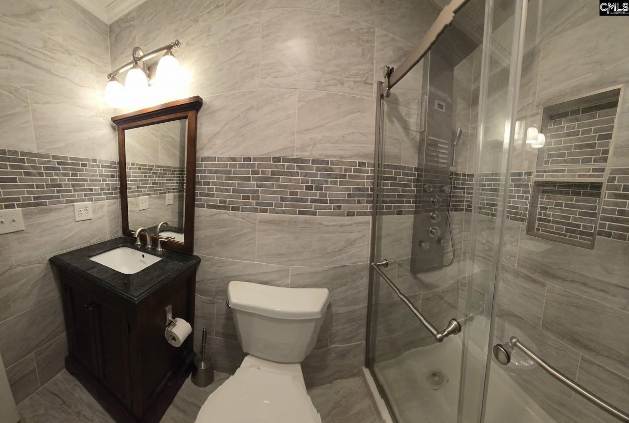 208 Grinders Mill Road Photo 7