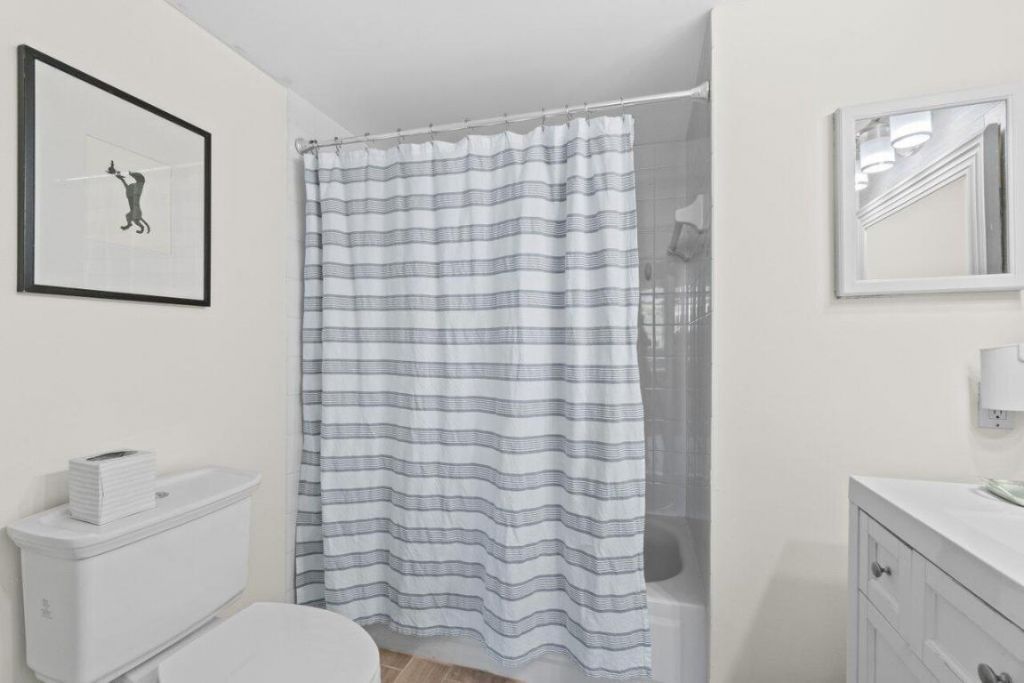 127 Yacht Club Way, Unit 206, Hypoluxo, FL 33462 Photo