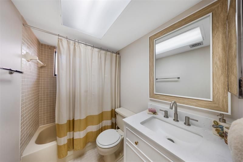 5250 Las Verdes Circle, Unit 317, Delray Beach, FL 33484 Photo