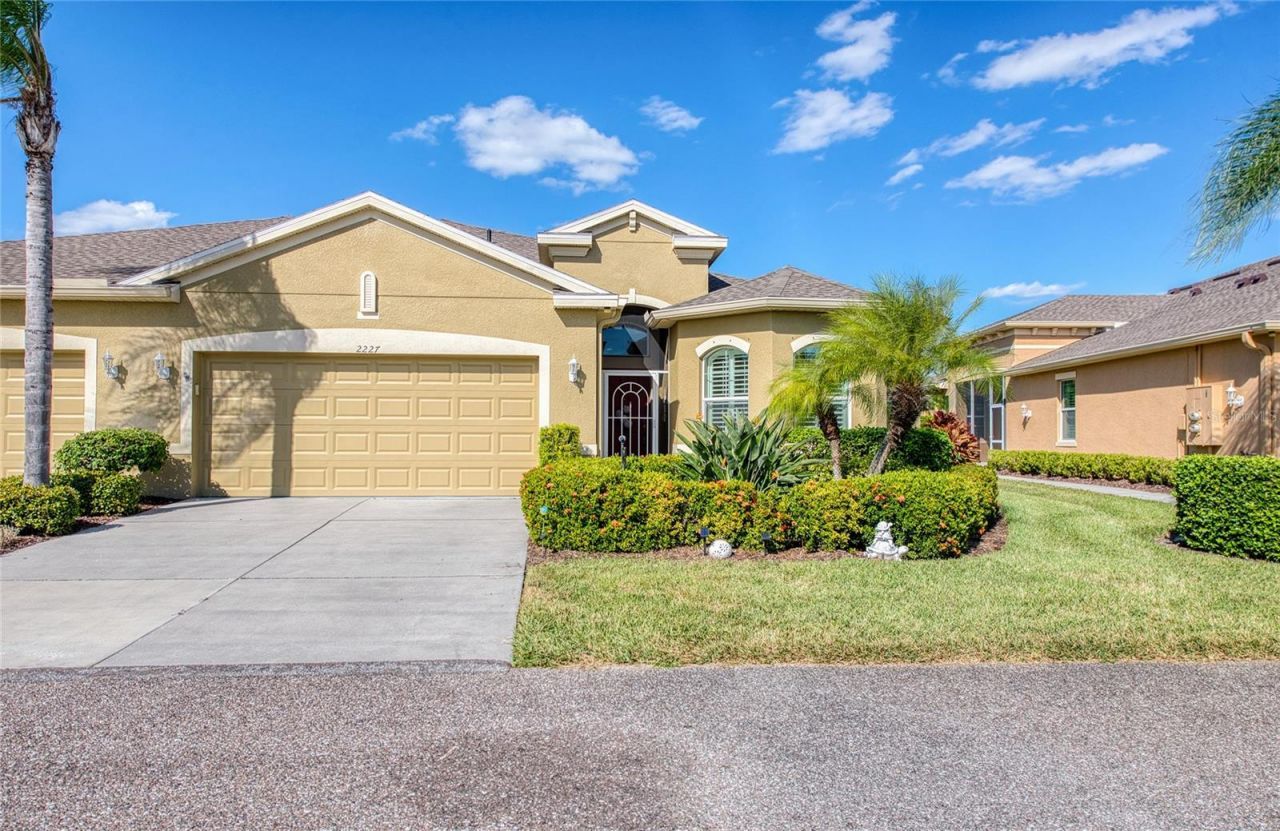 2227 Nottingham Greens Drive, Sun City Center, FL 33573 Main Photo