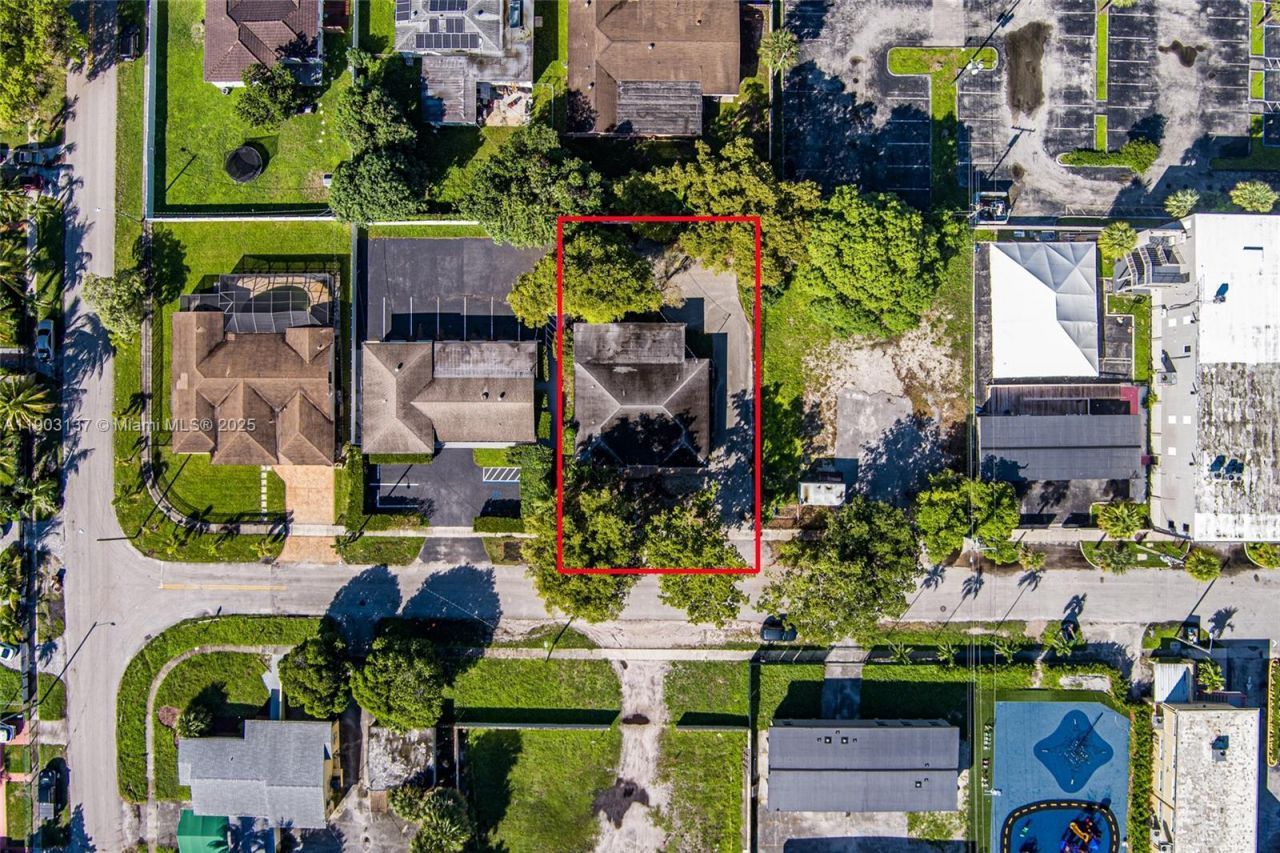 16190 NE 11th Ct, North Miami Beach, FL 33162 Photo