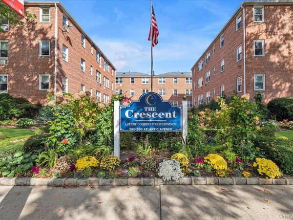 290 Atlantic Avenue, Unit 211, East Rockaway, NY 11518