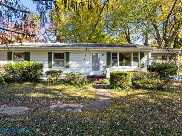 275 Waverly Road, Urbanna, VA 23175