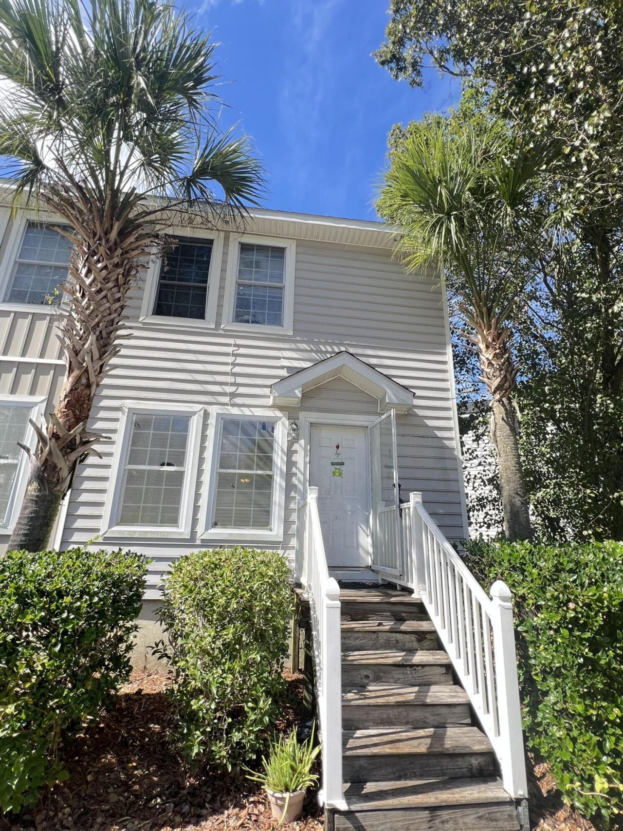 8589 Lake Marion Drive Photo 1